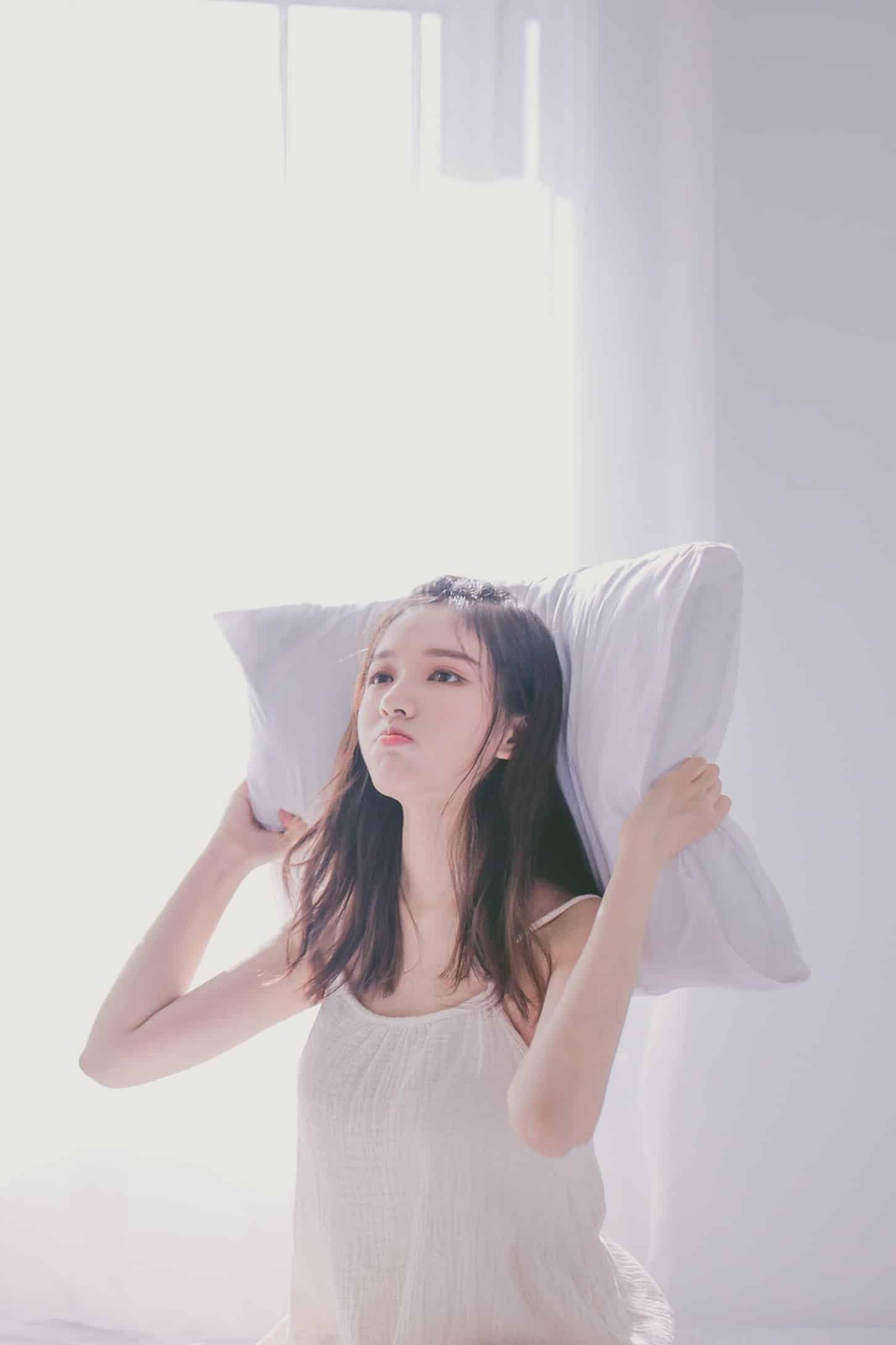 http://hefollo.com/手机端-美女图片/美女图片4分区/5ad5b393e7bce735802a69f5.jpg